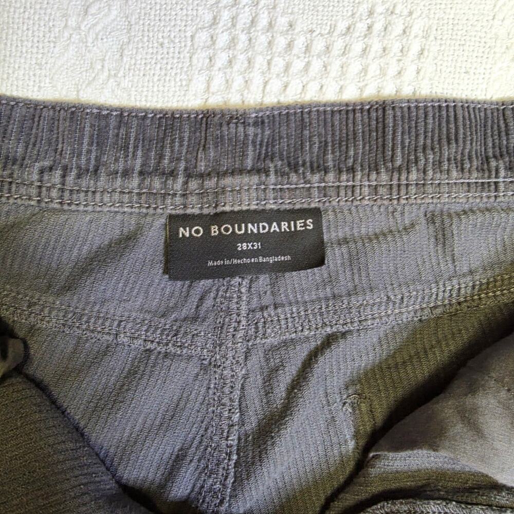Y2k Baggy Double-Knee No-Boundries Corduroy pants. Measures 29×27.5 - Picture 4 of 6